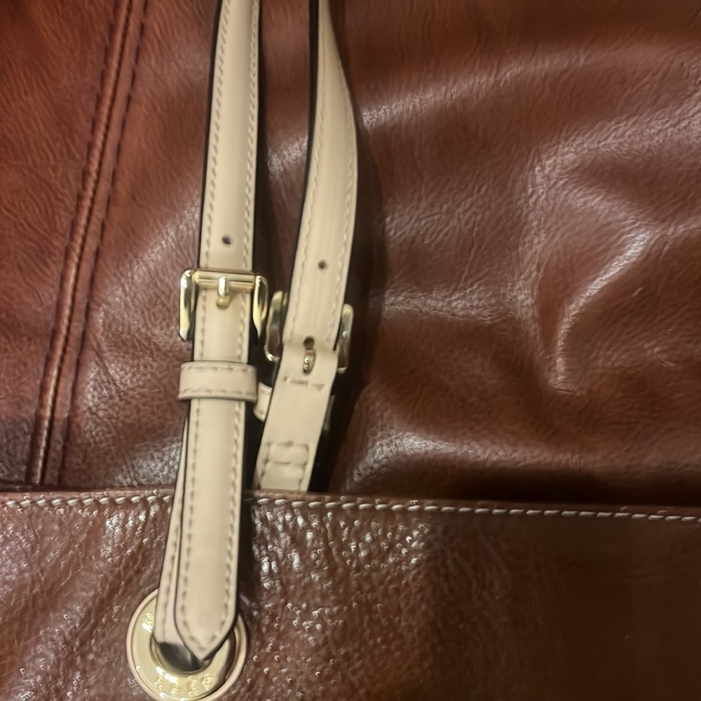 Michael Kors handbag - Picture 4 of 9